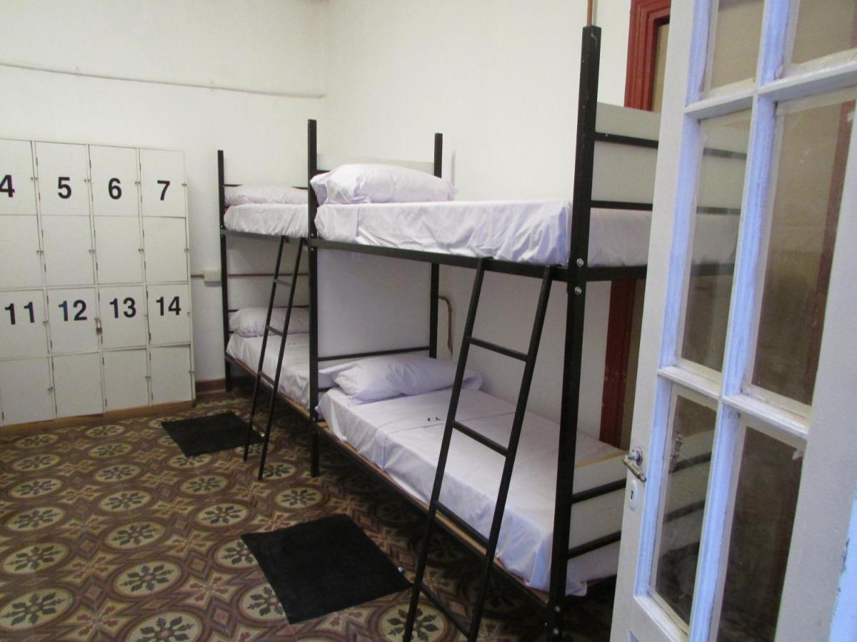 Casa Artigas Hostel Cordoba Bagian luar foto