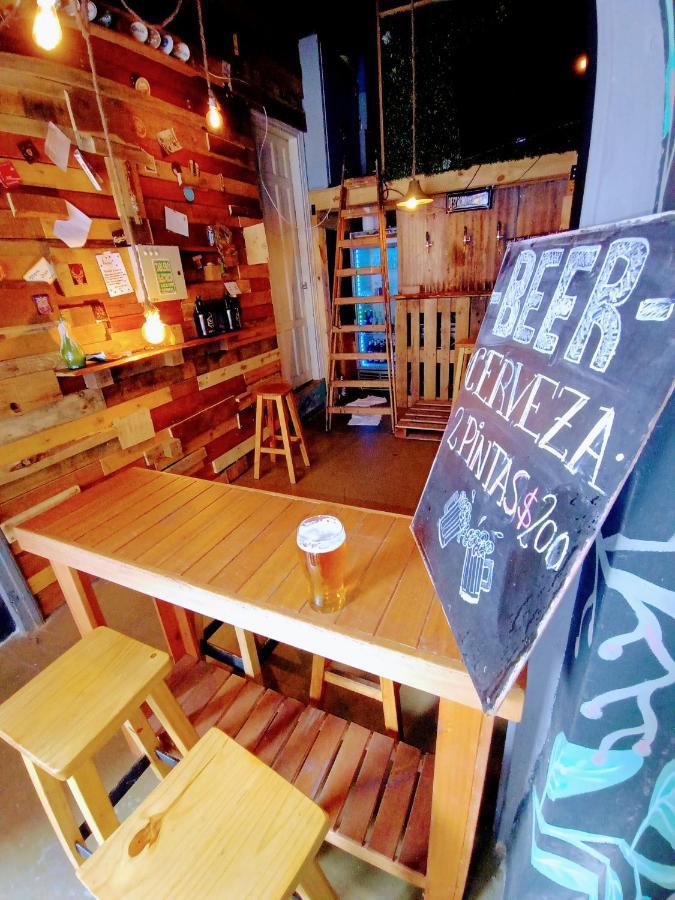 Casa Artigas Hostel Cordoba Bagian luar foto